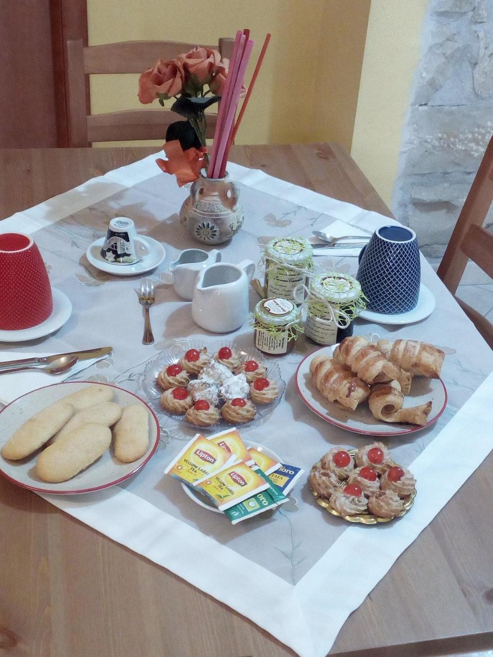 Al Castello Bed & Breakfast เวโนซา ภายนอก รูปภาพ